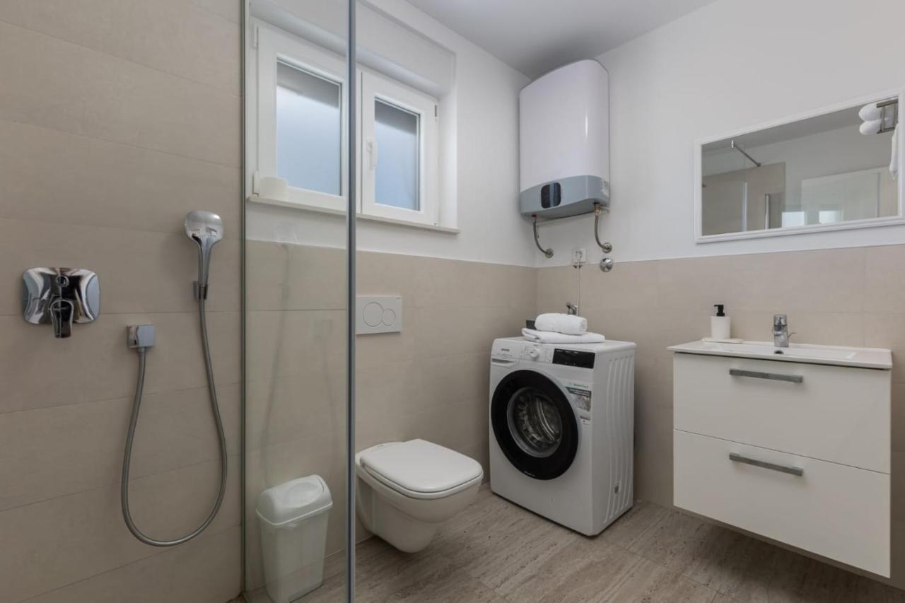 Apartments Cesare Nin Extérieur photo