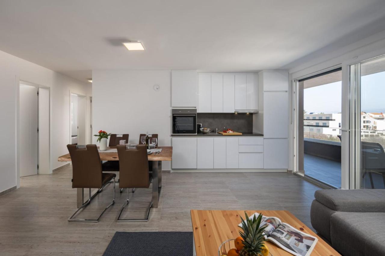 Apartments Cesare Nin Extérieur photo