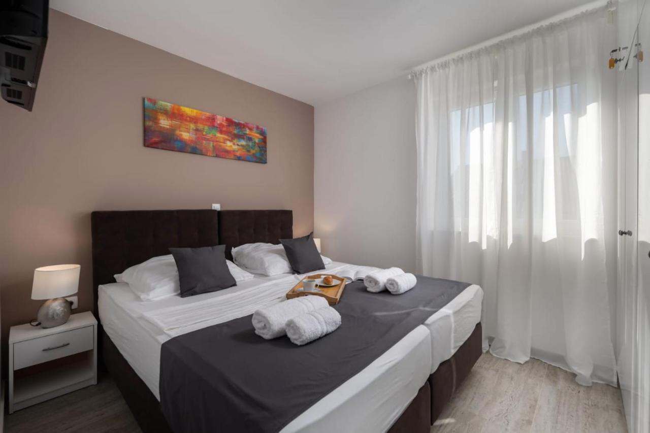 Apartments Cesare Nin Extérieur photo
