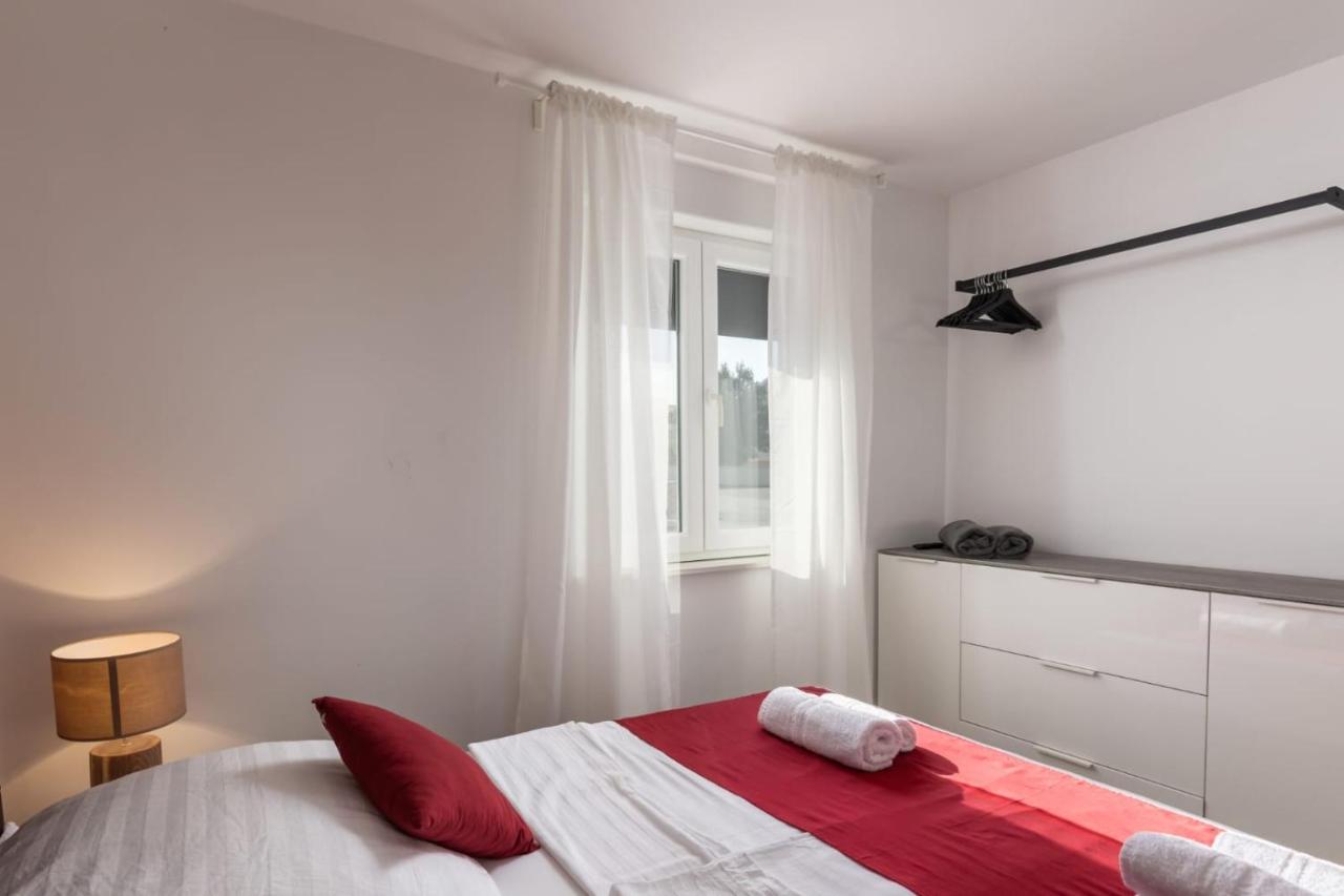 Apartments Cesare Nin Extérieur photo