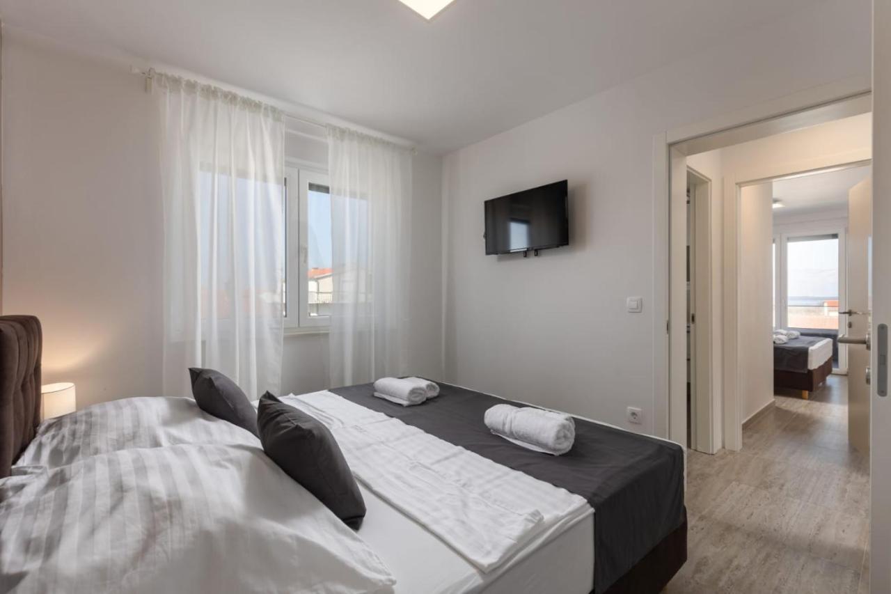 Apartments Cesare Nin Extérieur photo